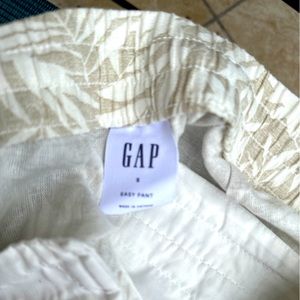 Gap size small tropical pattern pants